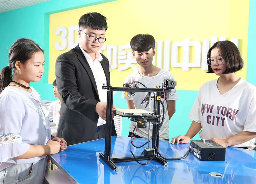 孩子从甘肃技工学校毕业以后是什么学历啊？和普通高中的差异在哪里？